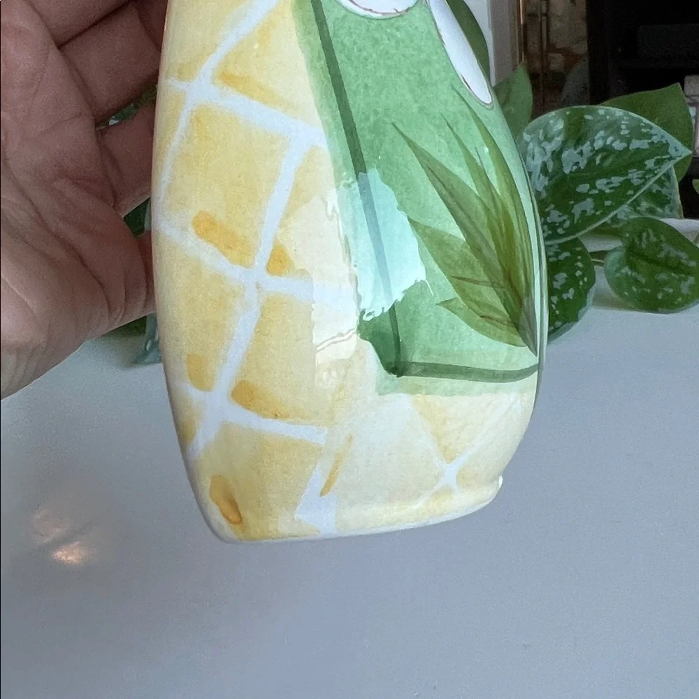 Vintage Ceramic Floral Wall Pocket Vase - Picture 14 of 16